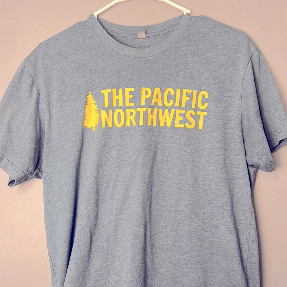Pacific Northwest (PNW) classic tee (MEDIUM)